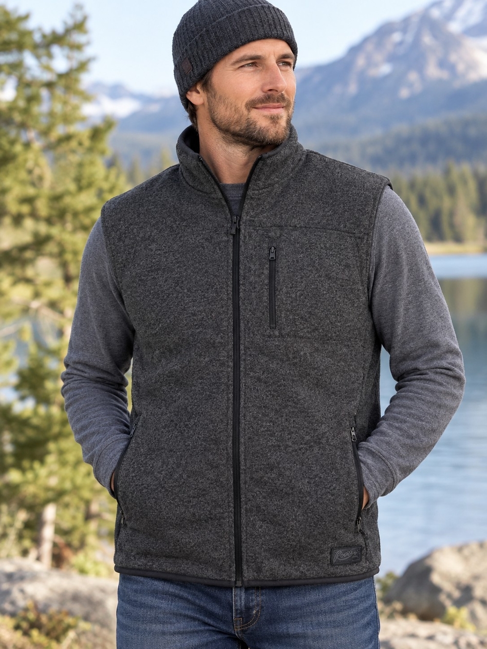 Roots Men's Dark Charcoal Fall Zip Fleece Vest. NWOT. Mens Small